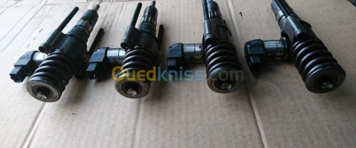 INJECTEURS PASSAT GOLF AUDI 03G130073G