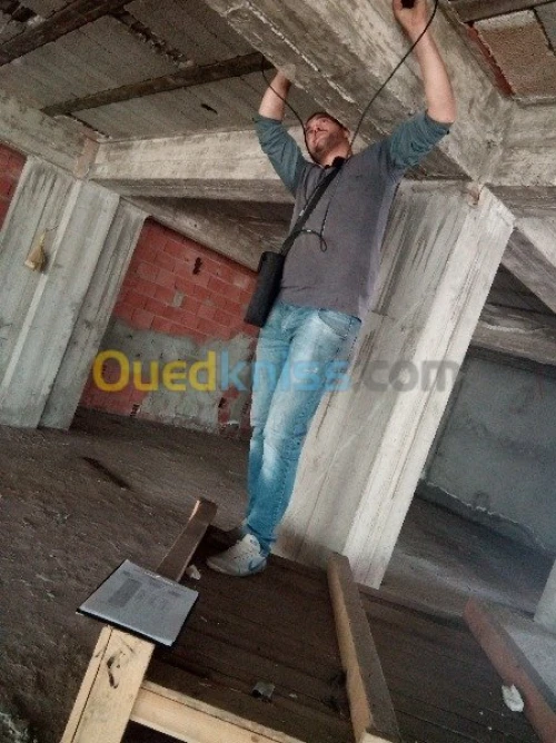 LABORATOIRE D'ANALYSE DE BETON 