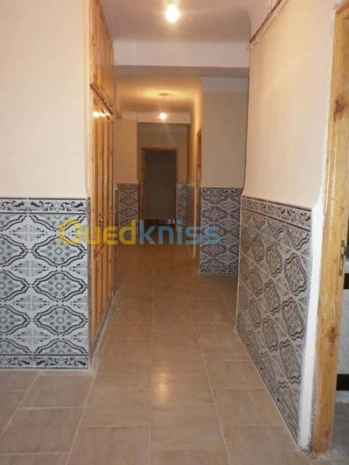 Location Appartement F5 Skikda Skikda