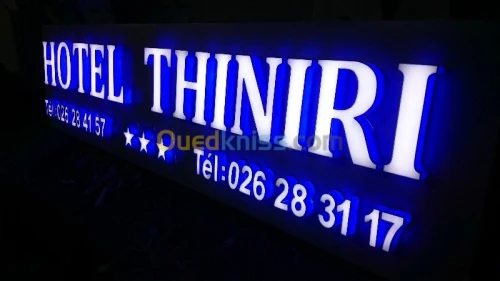  Alucobond  Enseigne lumineuse