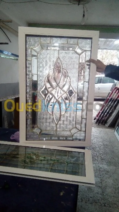 Décoration sur verre. Verre biseauté