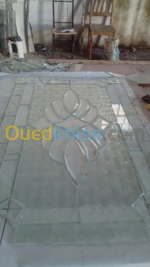 Décoration sur verre. Verre biseauté