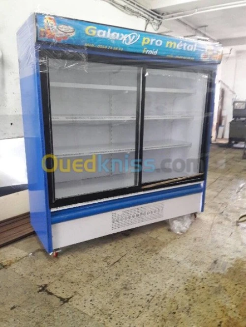 Rayonnage supérette frigo caisse 