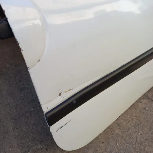 Porte à droite twingo 2013 fina sbigha blache