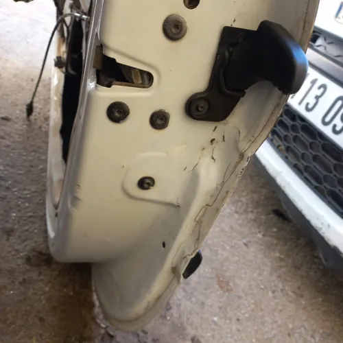 Porte à droite twingo 2013 fina sbigha blache