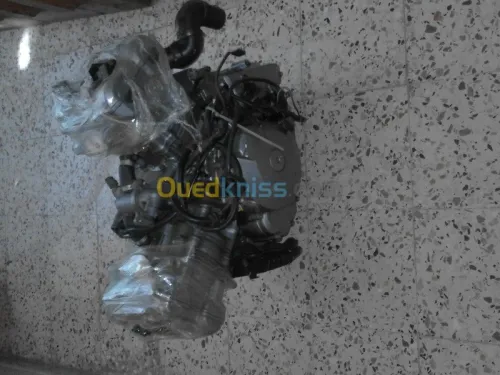 moteur moto suzuki v strom 1000