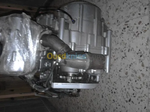 moteur moto suzuki v strom 1000