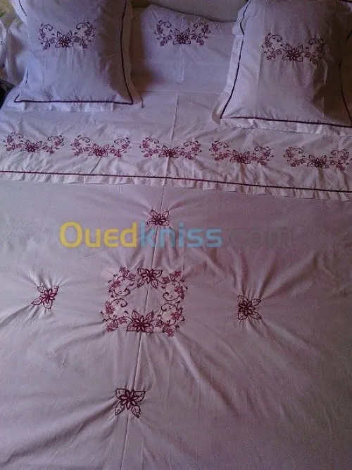 je fais des logos en broderie 