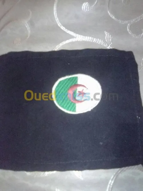 je fais des logos en broderie 