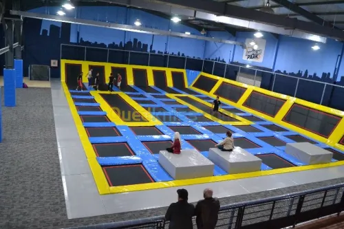 PARC DE JEUX POUR ENFANTS 