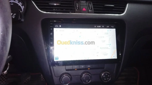 Autoradio androide CAR play de tout véhicule ,radar de recul,caméra...