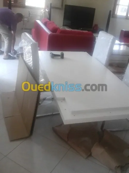 DÉMÉNAGEMENT_TRANSPORT_MANUTENTION