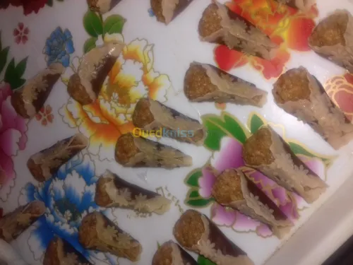 بيع حلويات 