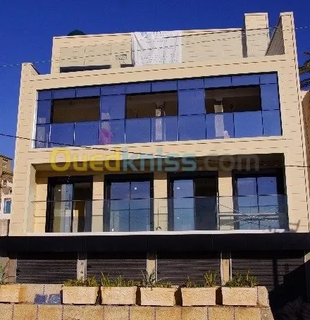 revêtement: Façade ventilée terre cuite