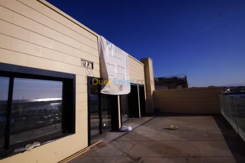 revêtement: Façade ventilée terre cuite