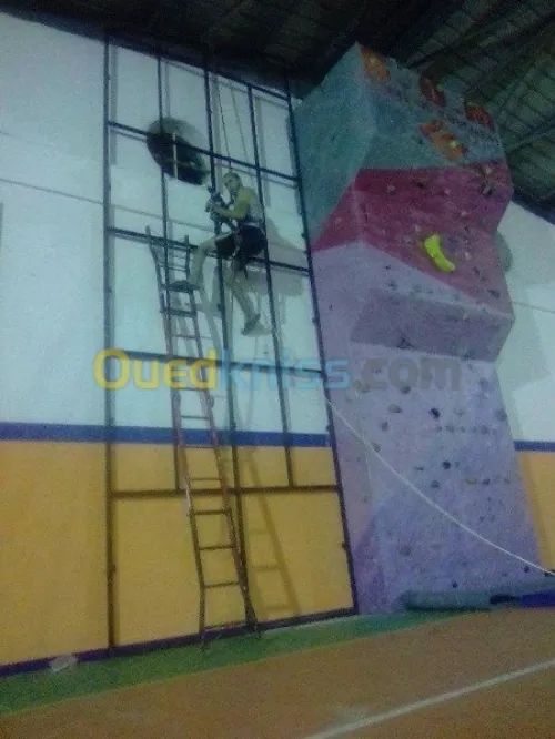 Fabrication des murs d'escalade