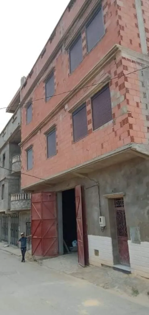 Vente Niveau De Villa F9 Sidi bel abbes Boukhanafis