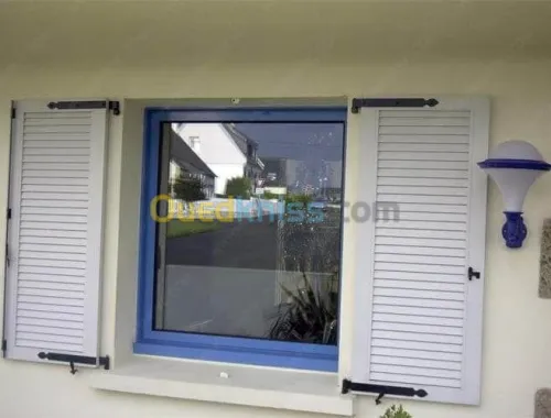 Fabrication portes et fenetres PVC