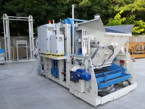 EuroBlock 12 MACHINE DE FABRICATION DE BLOCS