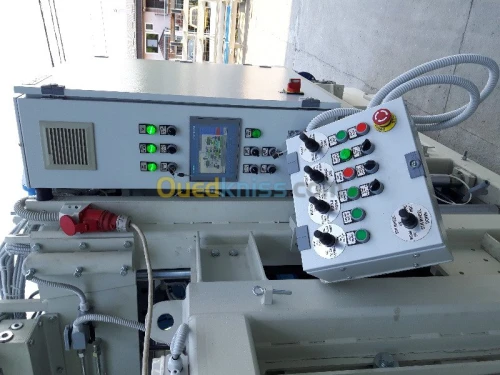 EuroBlock 12 MACHINE DE FABRICATION DE BLOCS
