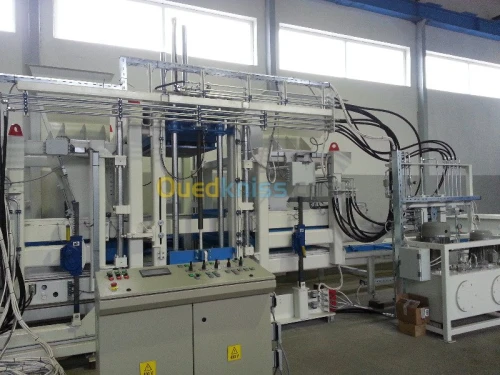 Universal 1000 FABRICATION DE BLOCS