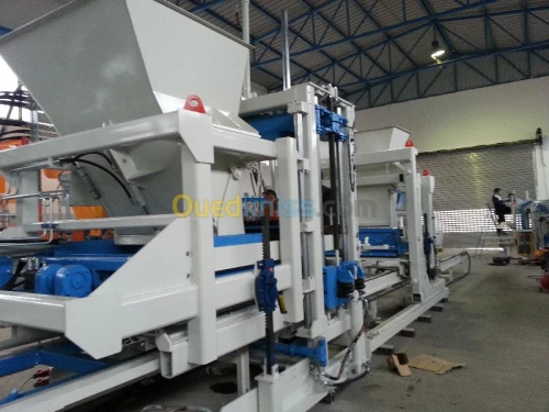 Universal 1000 FABRICATION DE BLOCS
