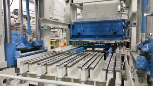 Universal 1000 FABRICATION DE BLOCS