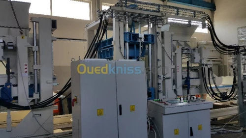 Universal 1000 FABRICATION DE BLOCS