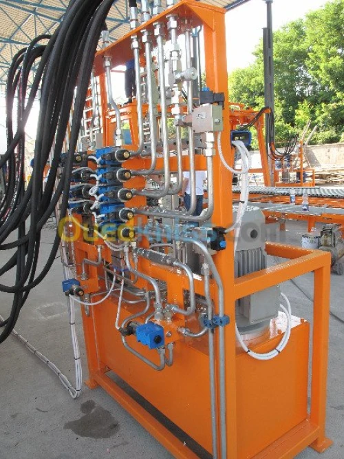 Universal 1000 FABRICATION DE BLOCS