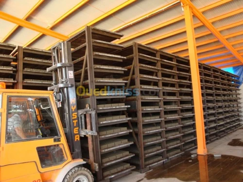 Universal 1000 FABRICATION DE BLOCS