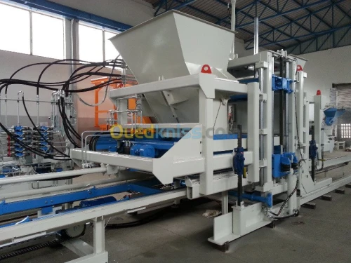 Universal 1000 FABRICATION DE BLOCS
