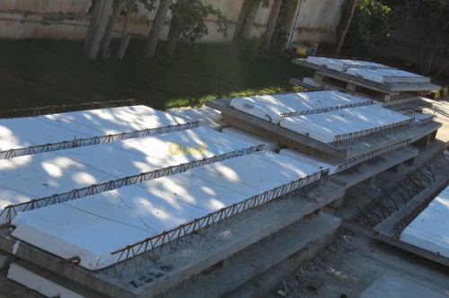 éléments en béton préfabriqué