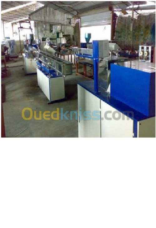 Pailles, straw making machines