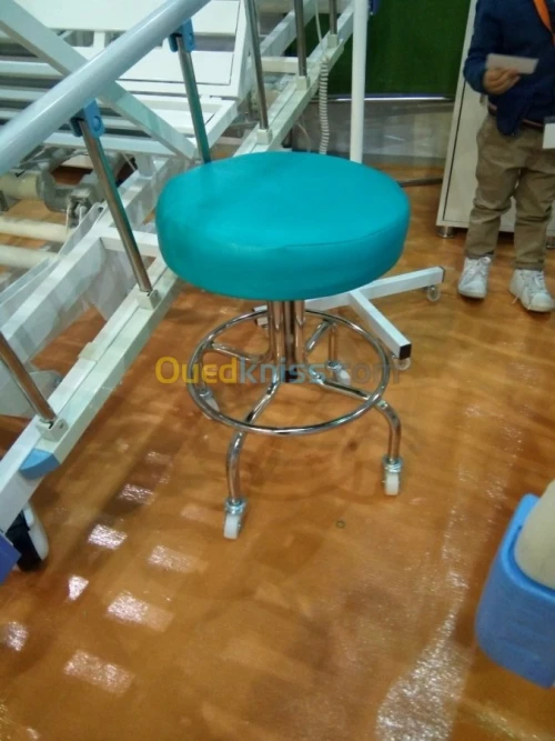 Fabrication de mobilier medical