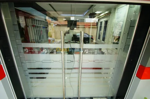 PORTE AUTOMATIQUE EN VERRE / ALU 