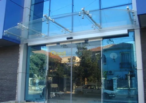 PORTE AUTOMATIQUE EN VERRE / ALU 