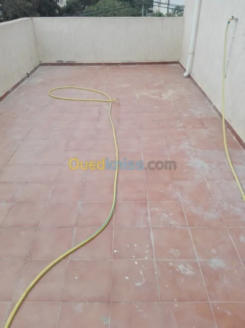 ponçage lustrage carrelage avec monobross