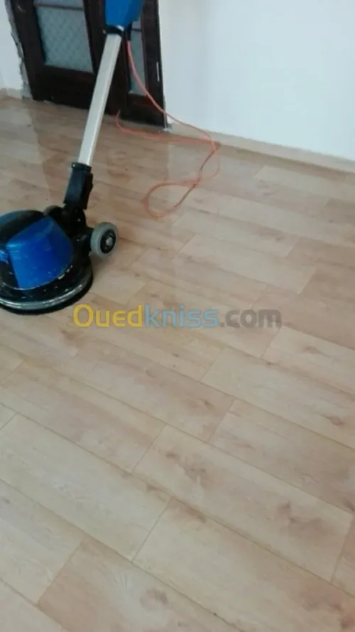 ponçage lustrage carrelage avec monobross