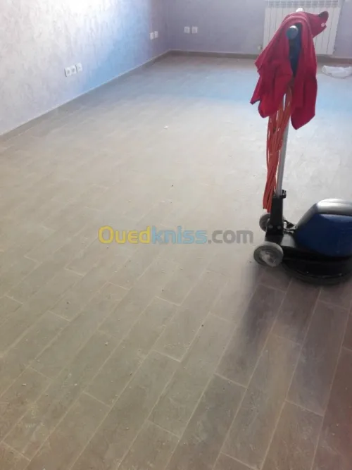 ponçage lustrage carrelage avec monobross