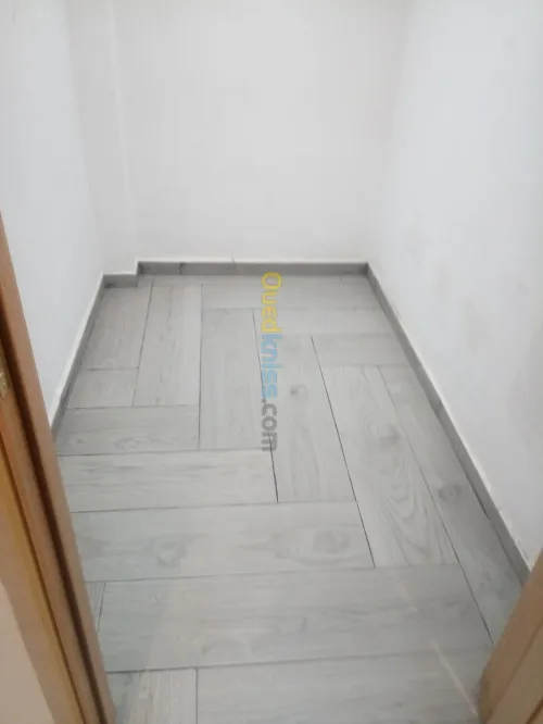ponçage lustrage carrelage avec monobross