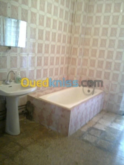 Location Appartement F3 Tipaza Bou ismail