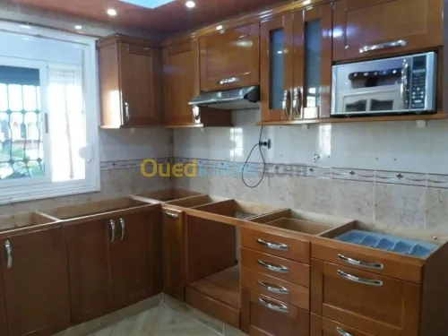 مطابخ مجهزة حسب القياس بأذواق مختلفة
