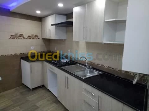 مطابخ مجهزة حسب القياس بأذواق مختلفة