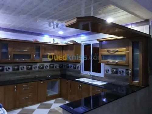 مطابخ مجهزة حسب القياس بأذواق مختلفة