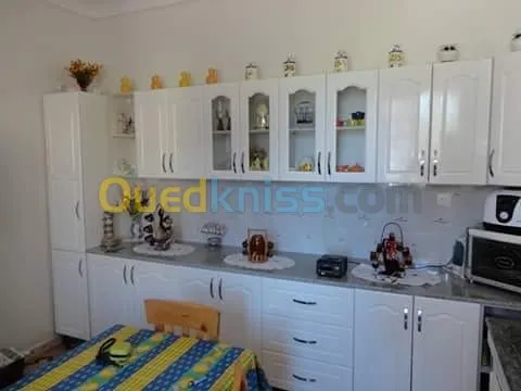 مطابخ مجهزة حسب القياس بأذواق مختلفة