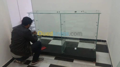  fabrication armoires et  comptoirs en verre