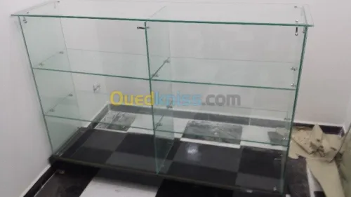  fabrication armoires et  comptoirs en verre