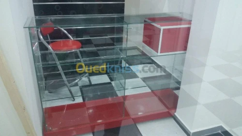  fabrication armoires et  comptoirs en verre