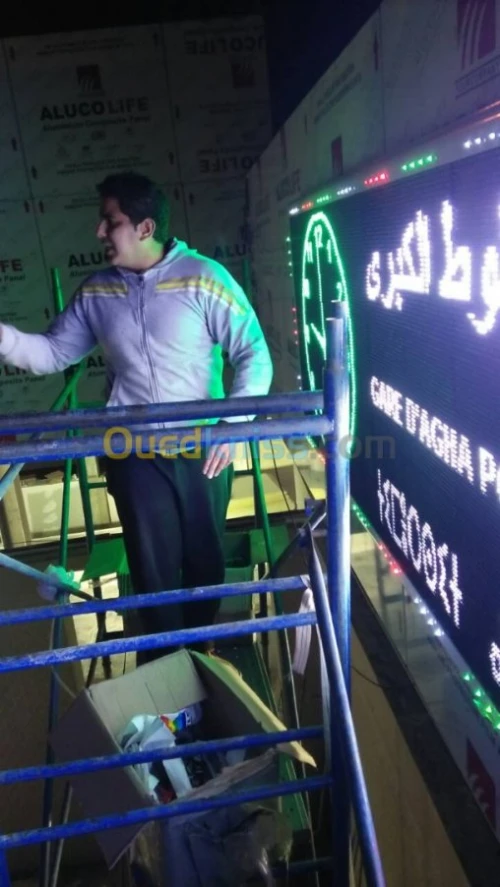 Fabrication panneaux LED programable