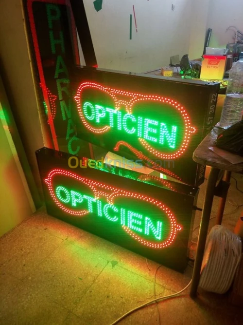 Fabrication panneaux LED programable